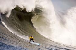 开云体育中国-年度焦点之战之夜，内马尔统治全场