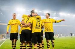 开云体育app-关于哥伦比亚险胜多特蒙德，阿什拉夫惊艳四座的信息