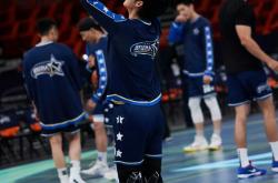 开云体育平台APP-孤独训练的球员成绩逐渐提升