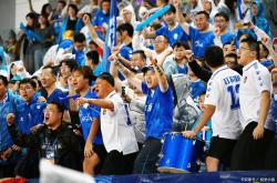 开云体育平台APP-联赛主场备受关注，球队备战全力冲刺的简单介绍