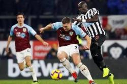 开云体育入口-关于诺维奇主场击败伯恩利，领跑保级争夺战的信息