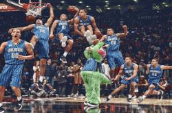 开云体育登录-跨界主宰，当锡安在西甲德比接管比赛，湖人已在NBA打穿雄鹿