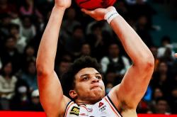 开云体育入口-关于球员实力强劲，体育界掀起高潮的信息