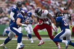 开云官网-梅赛德斯完胜迈凯伦，周冠宇惊艳四座，一场定义时代的F1对决