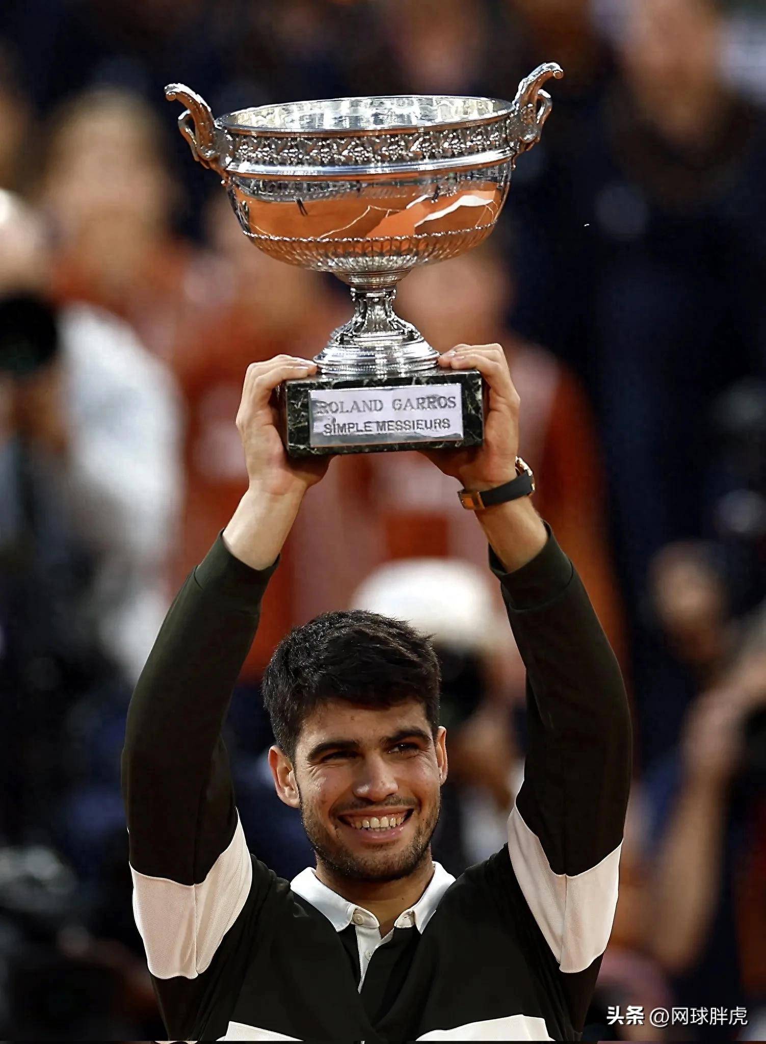 意大利网球队横扫美国网球队，阿尔卡拉斯绝境逆转的简单介绍