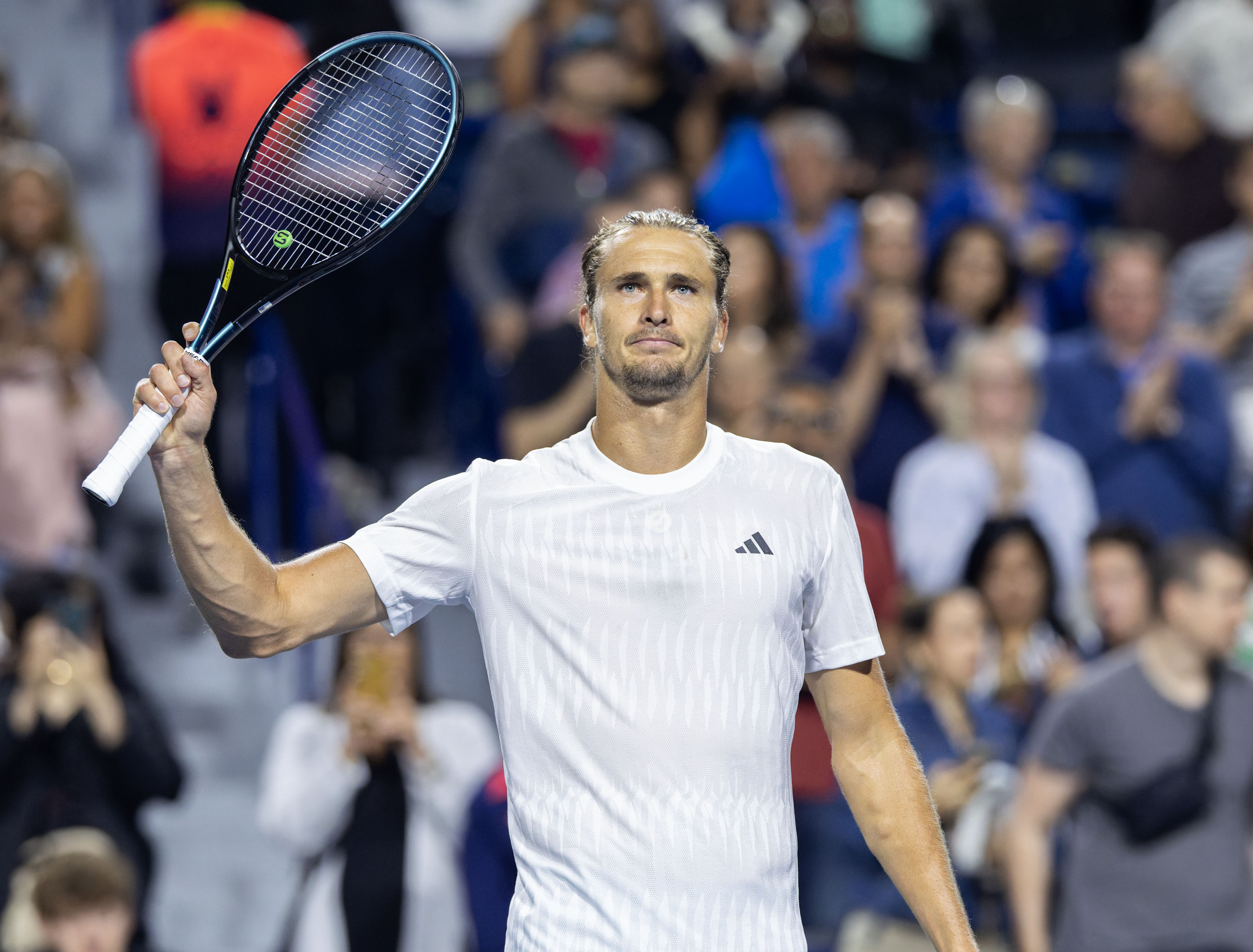 包含欧洲网球队力克日本网球队，兹维列夫惊艳世界的词条