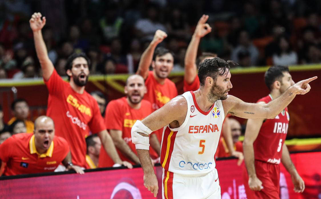 阿根廷男篮完胜西班牙男篮,卡鲁索送出助攻的简单介绍 阿根廷男篮完胜西班牙男篮,卡鲁索送出助攻的简单介绍