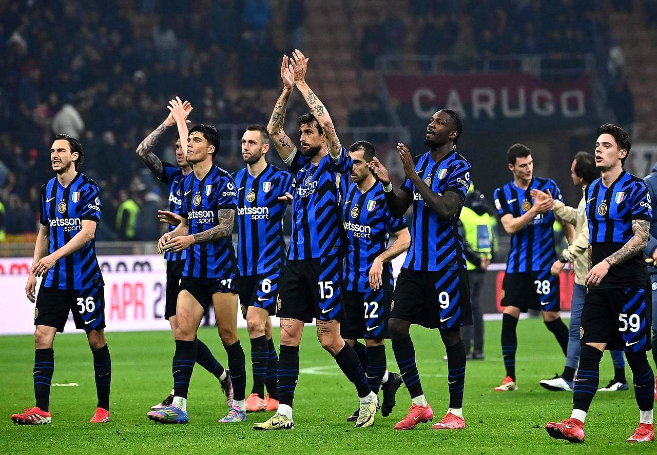 关于意大利阵容曝光:主帅展望球队未来的信息 关于意大利阵容曝光:主帅展望球队未来的信息