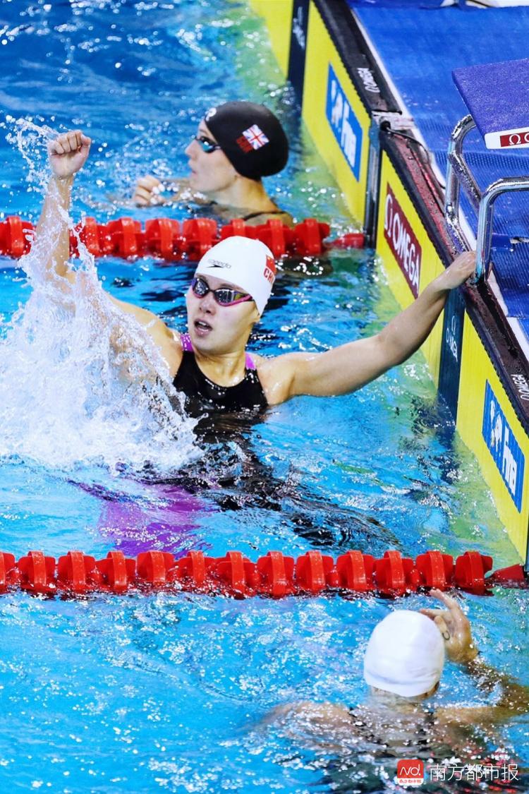 荷兰游泳名将再创佳绩，领军进决赛