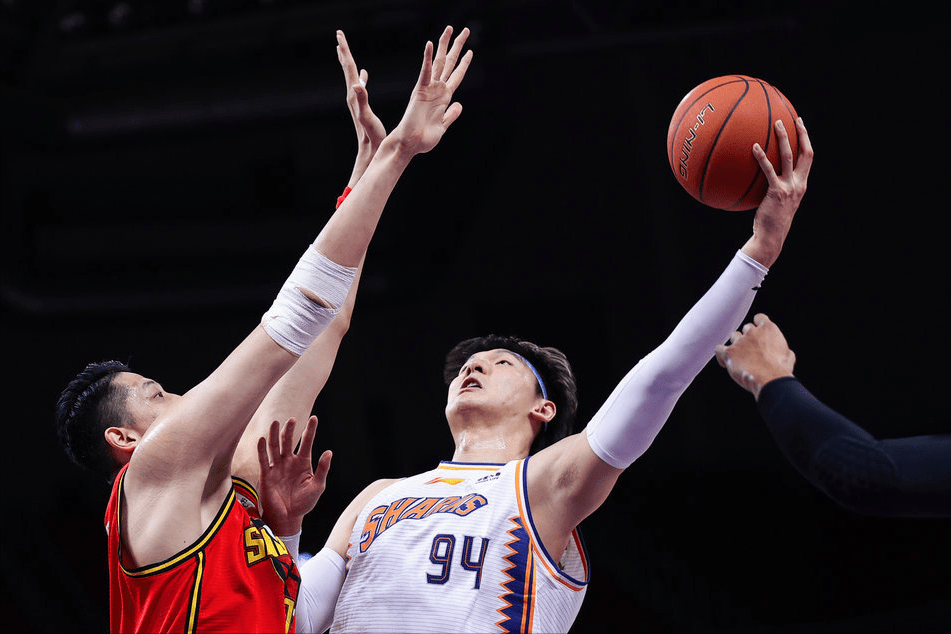 关于深圳队险胜凯尔特人，王哲林惊艳四座的信息