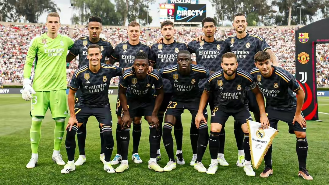 皇马翻盘AC米兰，法比尼奥惊艳四座的简单介绍