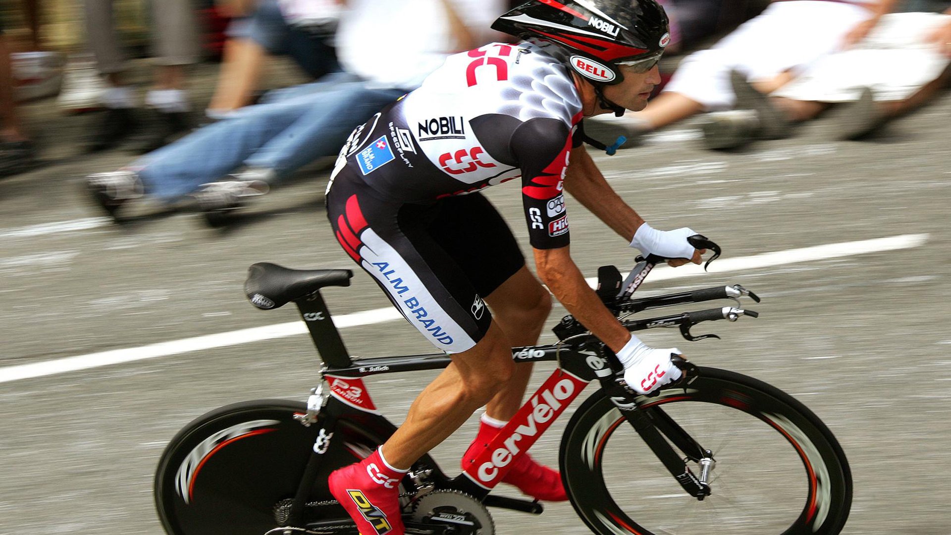 风暴之眼,米切尔引领黄蜂攻防转换,关键战力克山西队